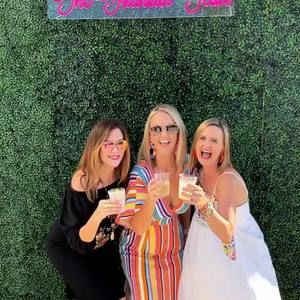 Meet your Posher, Carrie